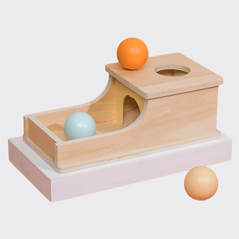 Permanence box with three balls